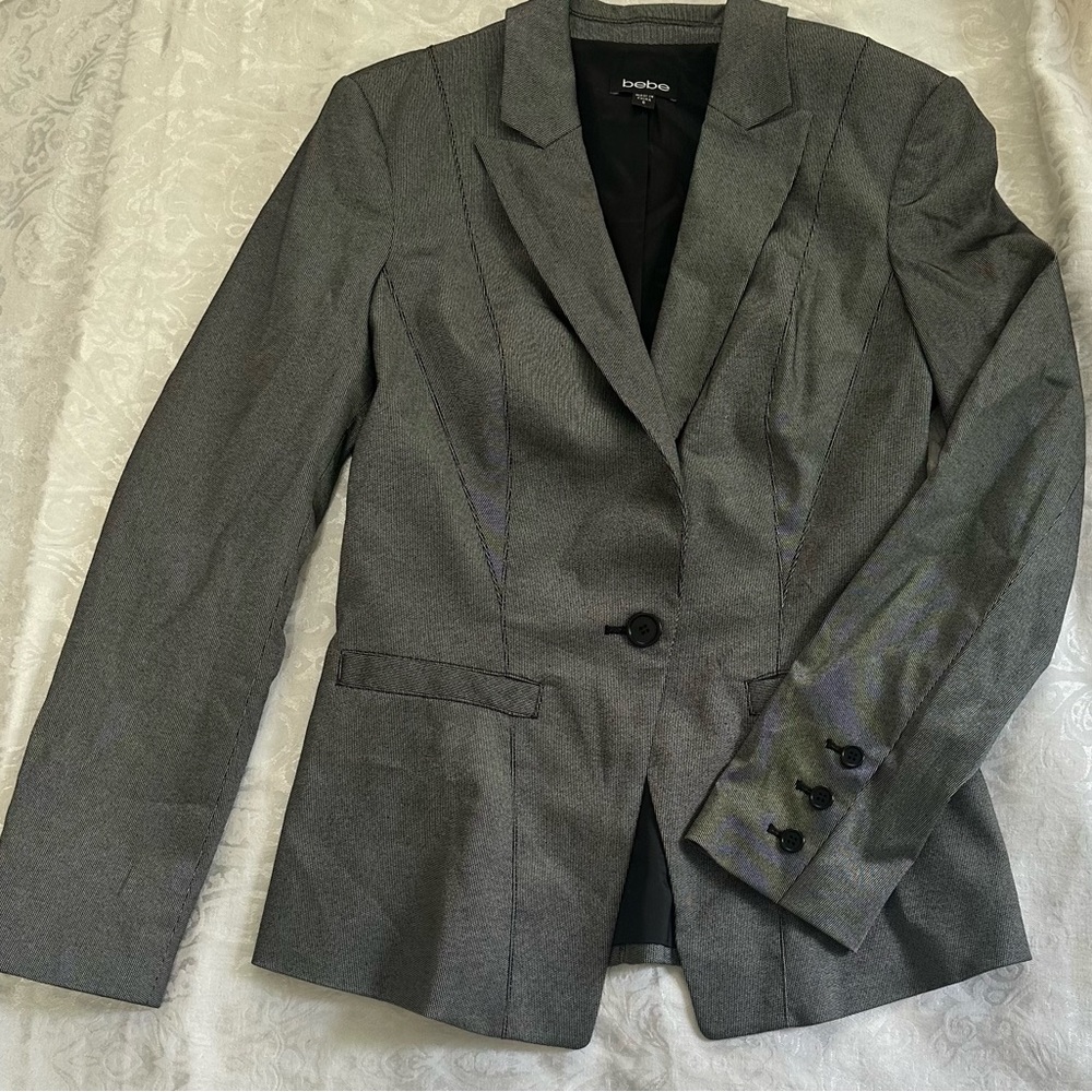 Bebe black and grey blazer.